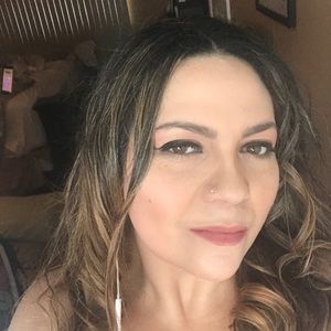 Meet your Posher, Carla